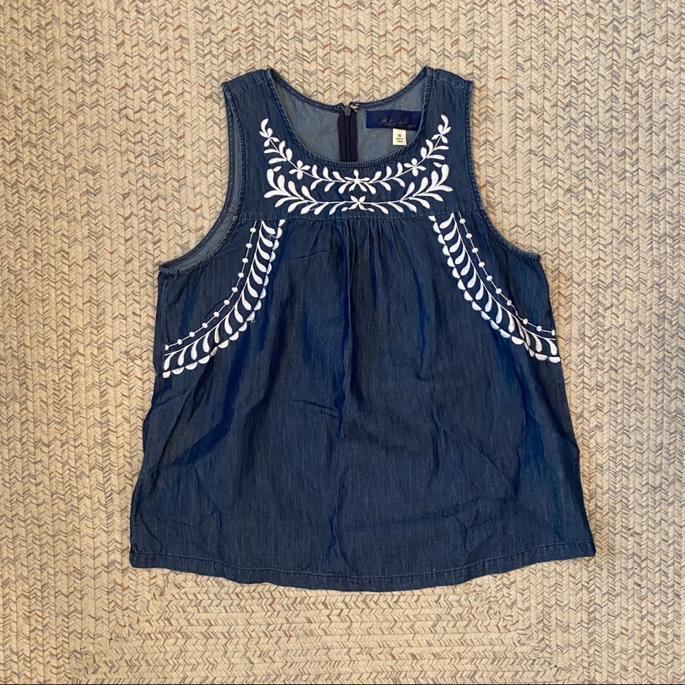 Embroidered Navy Blue Top💙